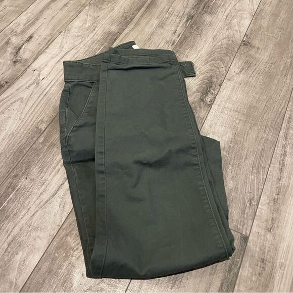 ⚫️Ann Taylor Loft Girlfriend Chinos Size 4 - Picture 1 of 6